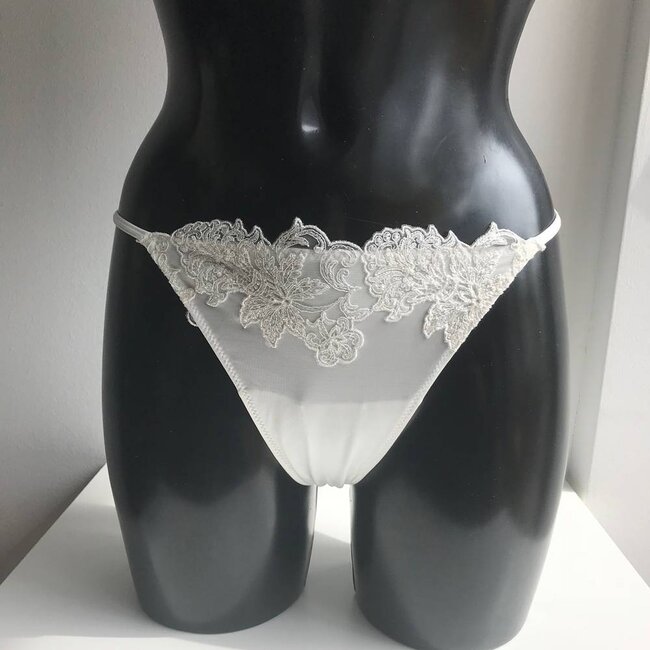 AMBRA Tanga·AMBRA·Platinum·black·ivory