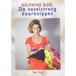 Delphine. De navelstreng doorknippen