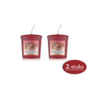 Yankee Candle 2 stuks Yankee Candle Sparkling Cinnamon Geurkaars Kerstkaars - Rood - 4 branduren