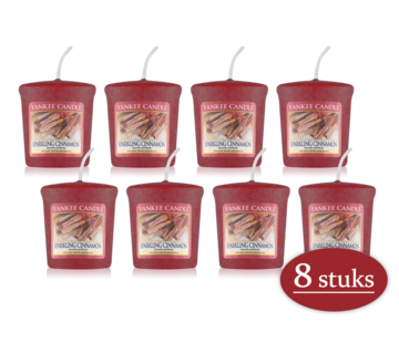 Yankee Candle 8 stuks Yankee Candle Sparkling Cinnamon Geurkaars Kerstkaars - Rood - 4 branduren