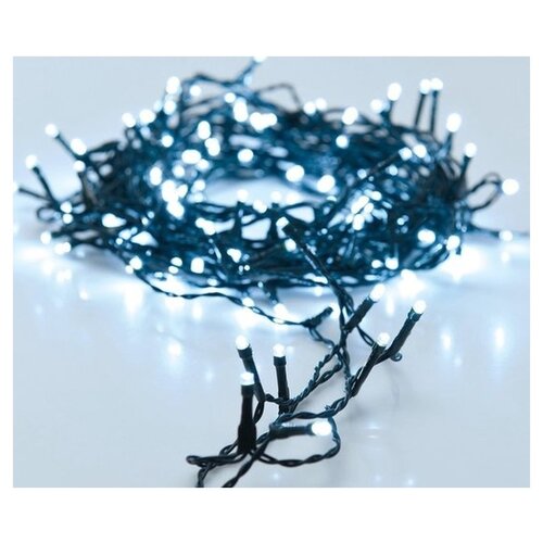 Nampook ledverlichting - 18 M - 240 lampjes - wit - buiten Nampook ledverlichting - 18 M - 240 lampjes - wit - buiten