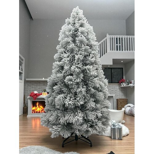 Künstlicher Weihnachtsbaum mit Schnee 210 cm