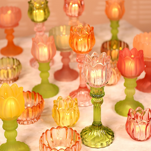 Countryfield Countryfield Theelichthouder Tulp - Ø8 cm – Hoogte 22 cm - Willekeurige kleur