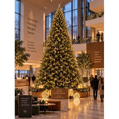 XMS-Trees XMS-Trees Gigantische Kunstkerstboom Alberta H1000 x Ø450 cm - inclusief LED - Brandvertragend XMS-Trees XMS-Trees Gigantische Kunstkerstboom Alberta H1000 x Ø450 cm - inclusief LED - Brandvertragend