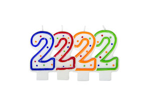 Verjaardagskaarsjes 2 jaar stipjes gekleurd - per stuk