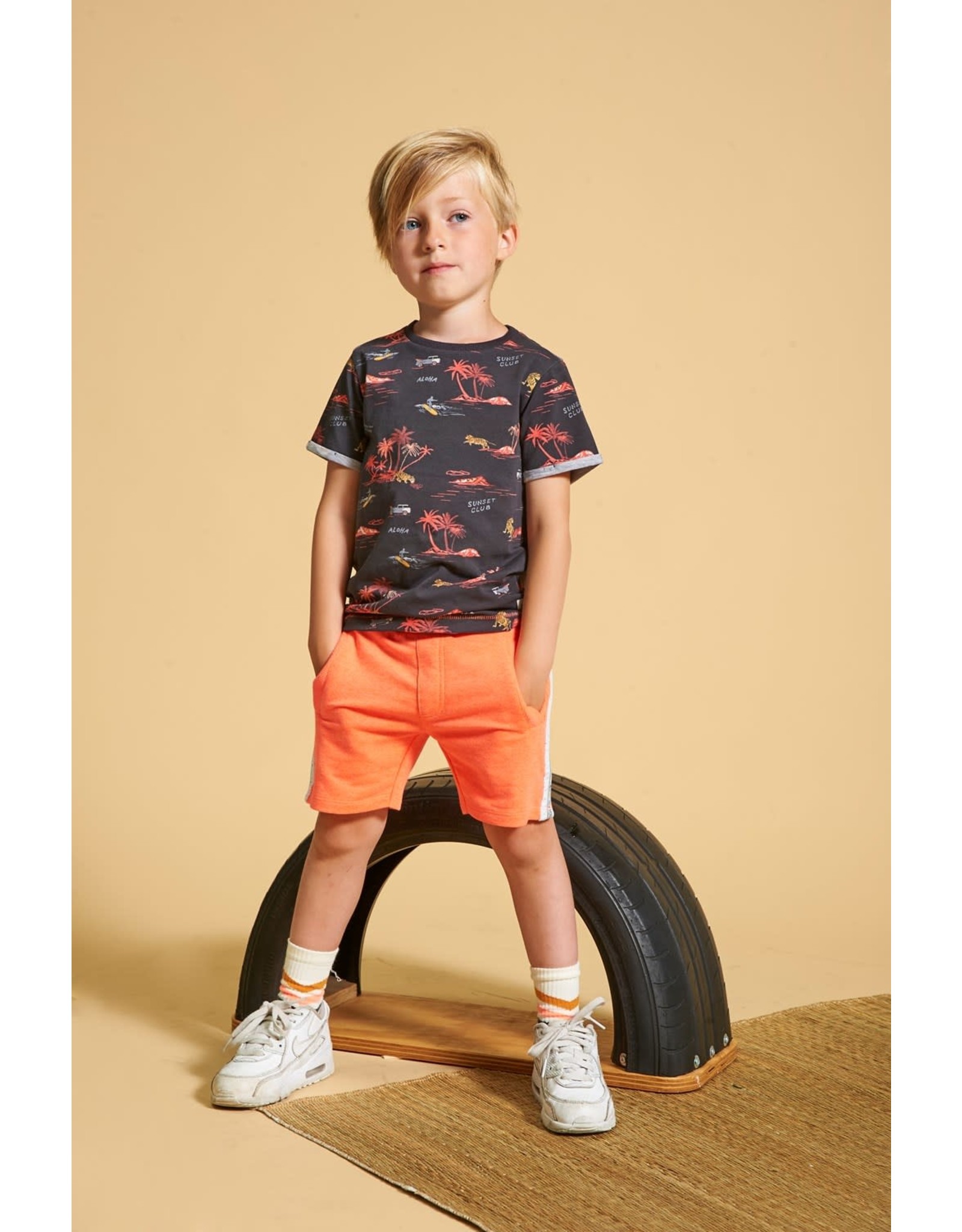 Sturdy Short - Happy Camper Neon Koraal