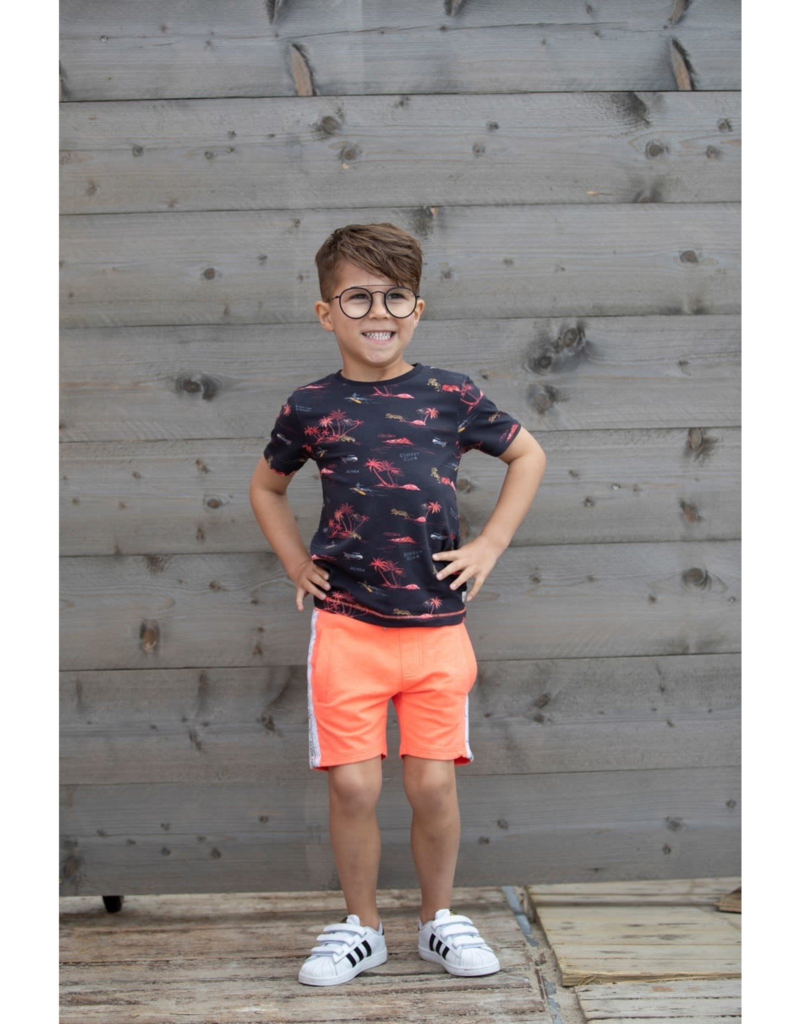 Sturdy Short - Happy Camper Neon Koraal