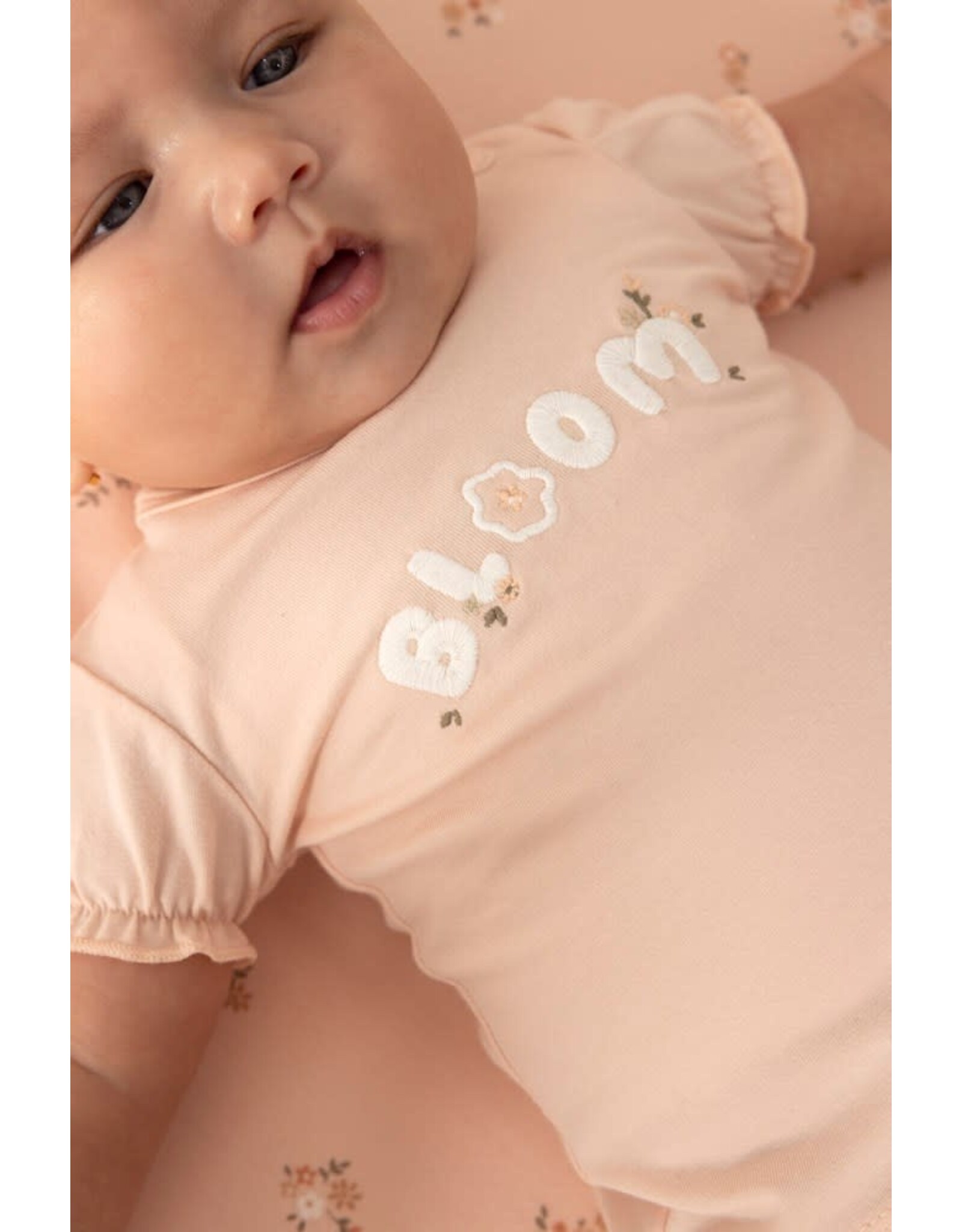 Feetje T-shirt - Bloom With Love Roze