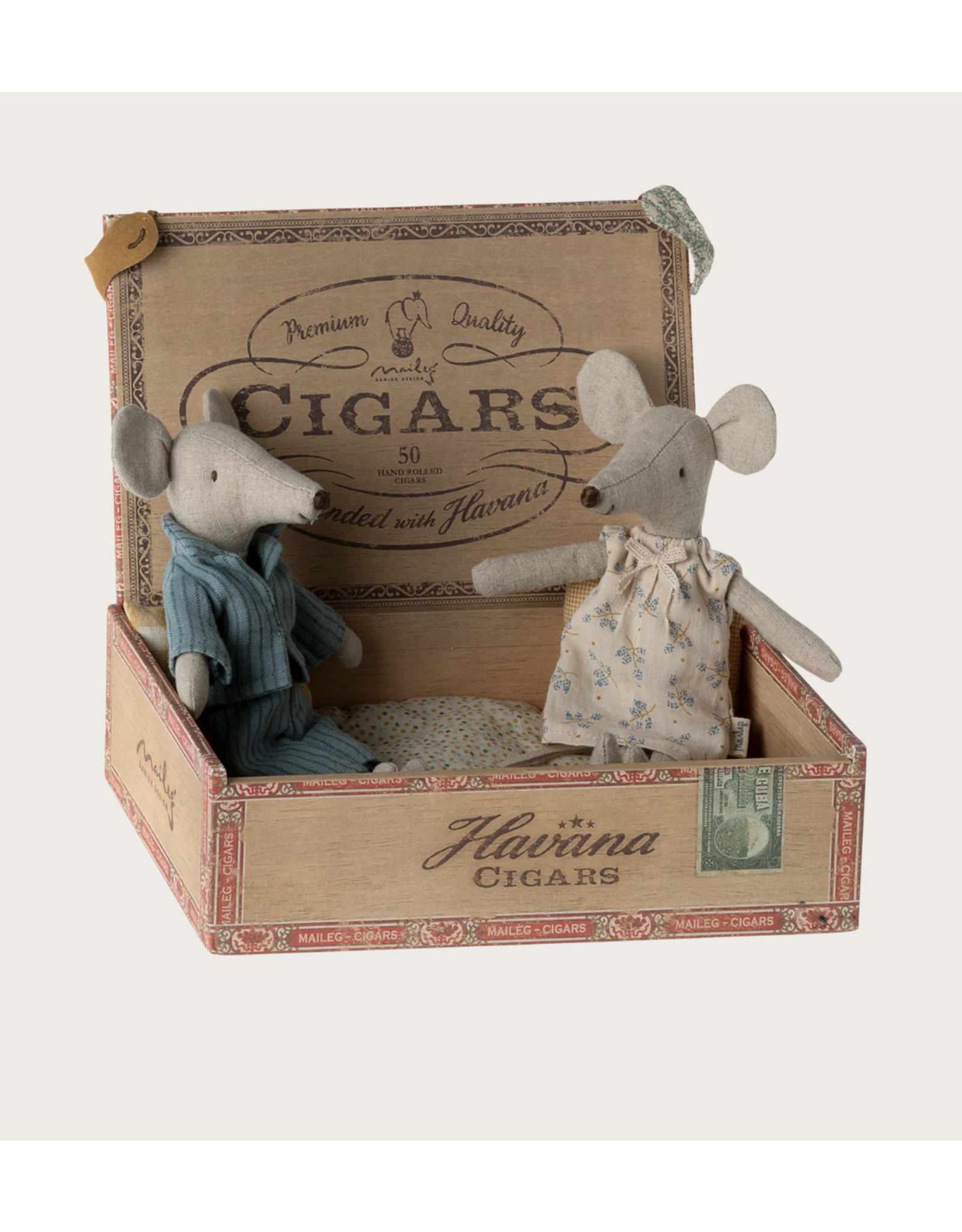 Maileg Mum and dad mice in cigarbox