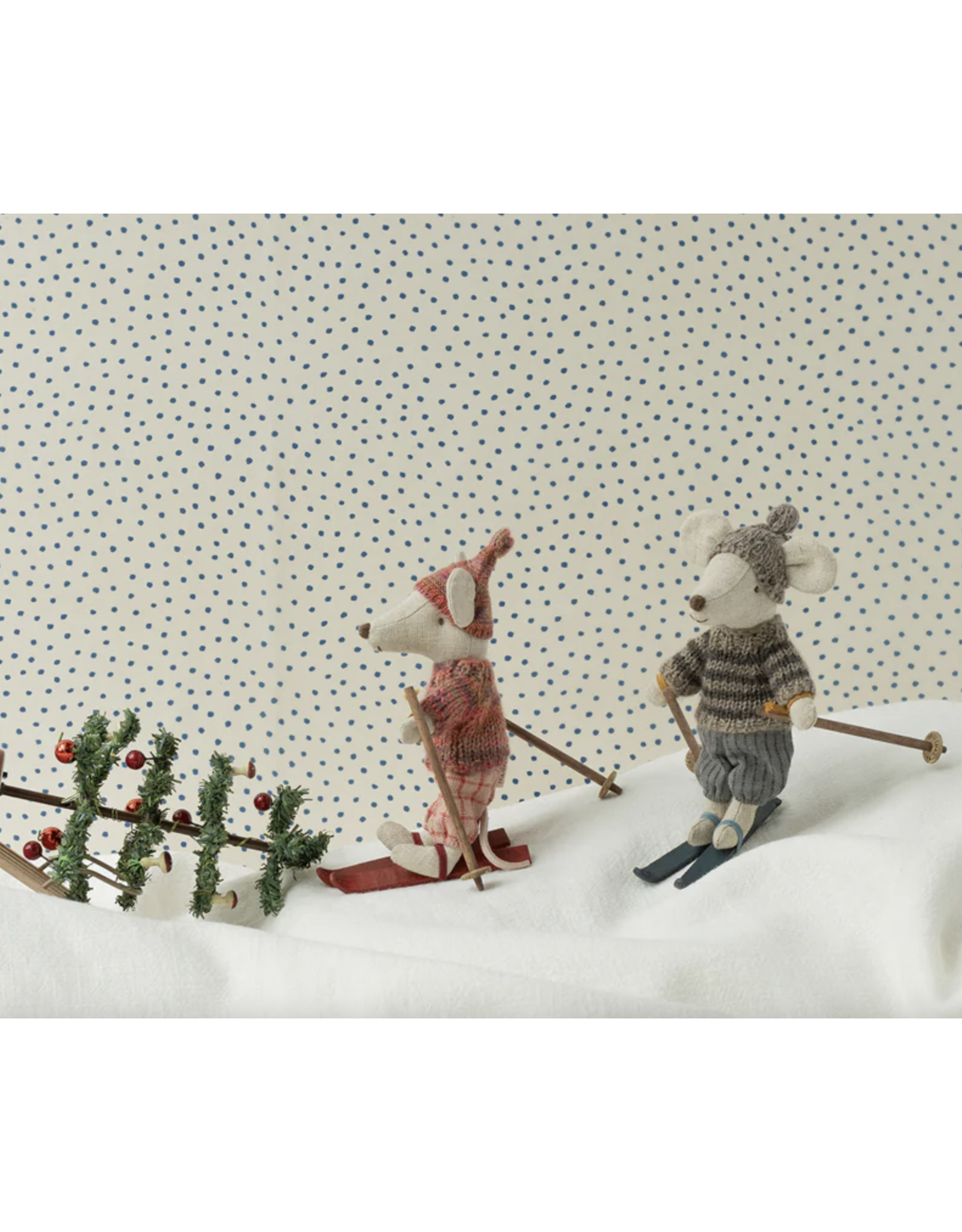 Maileg Winter mouse with ski set Big sister Rose