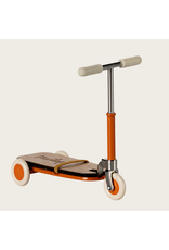 Maileg Kick board Mouse - Orange Maileg Kick board Mouse - Orange