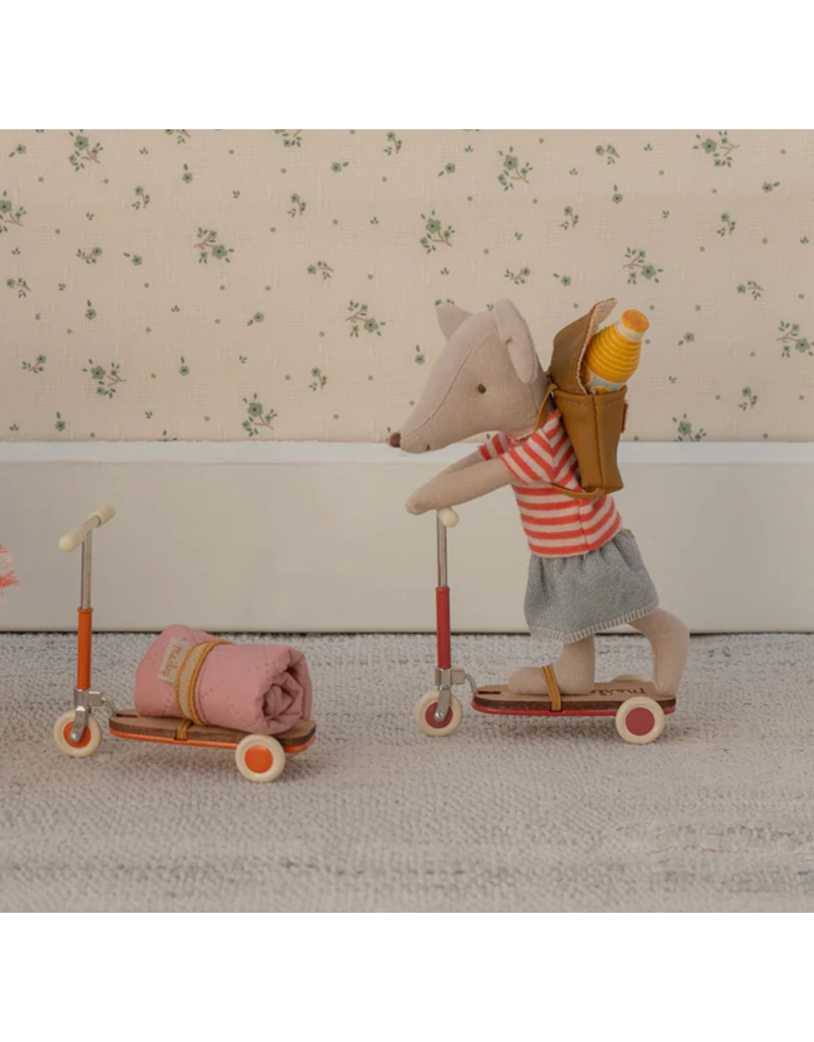 Maileg Kick board Mouse - Orange