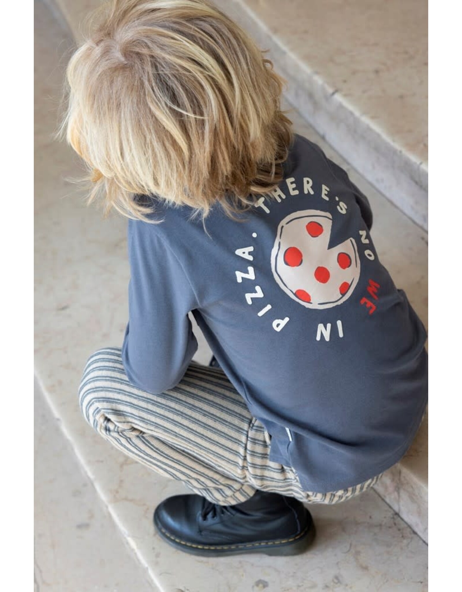 Sturdy Longsleeve - Couch Club Antraciet