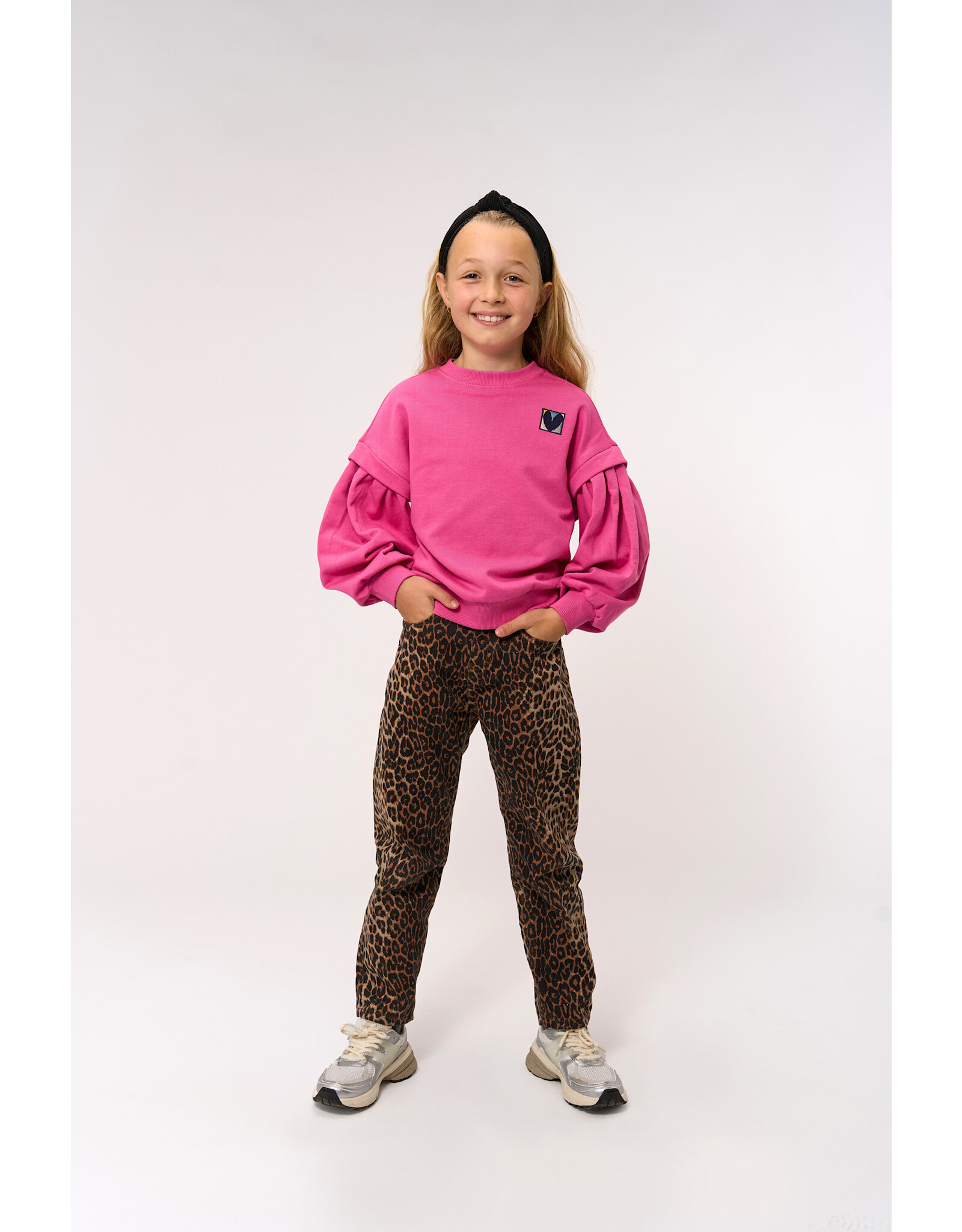 THE NEW TNPanya Mom Fit Jeans Feather Gray AOP