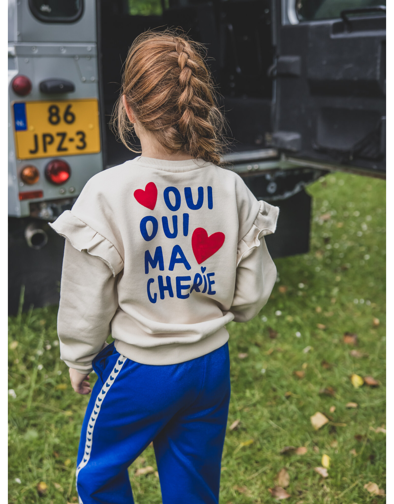 Little Looxs Little sweater with ruffles soft sand W25