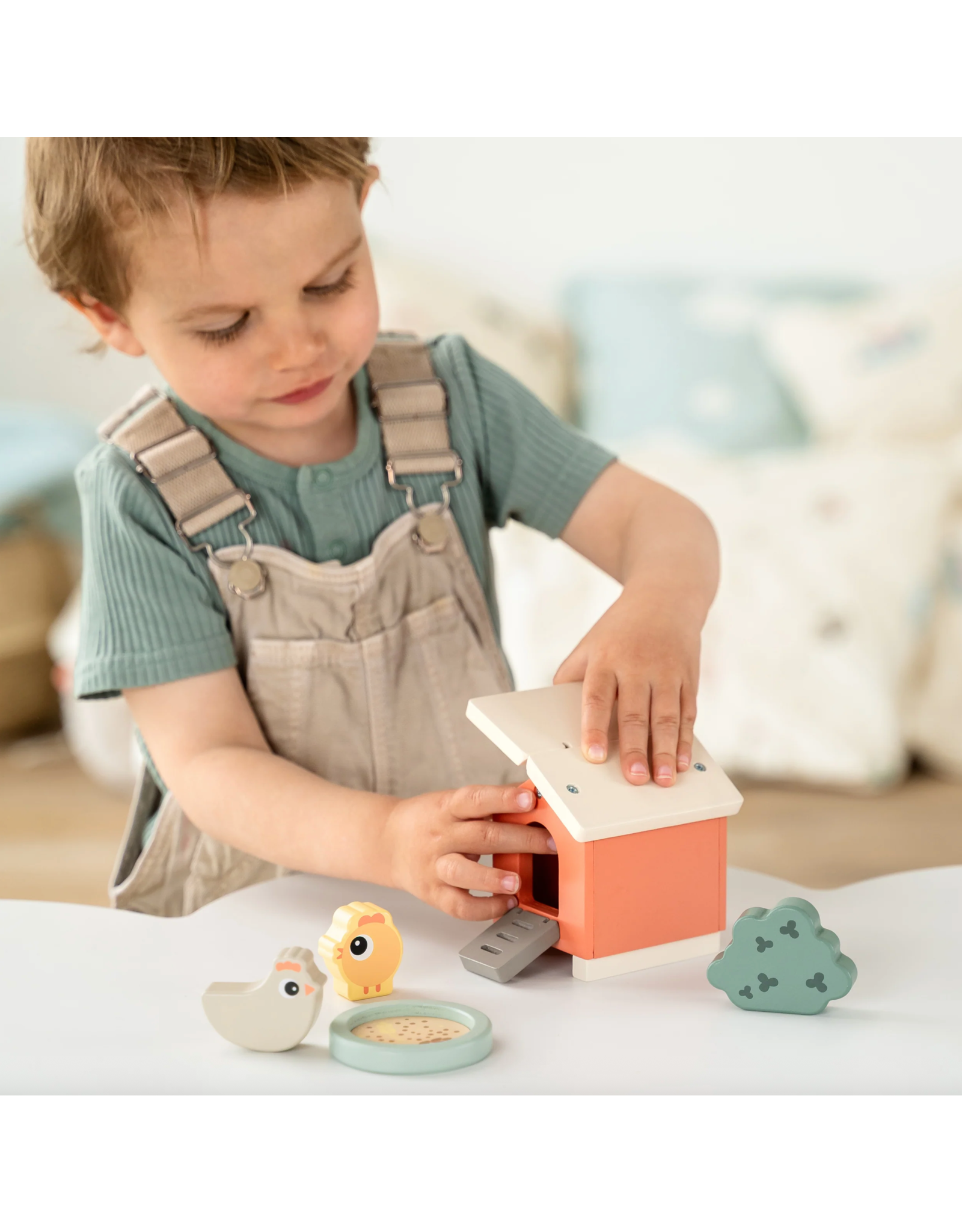 Done by Deer Tiny Farm play set Clucky Colour mix