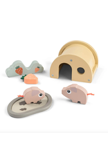 Done by Deer Tiny Farm play set Pigee Colour mix Done by Deer Tiny Farm play set Pigee Colour mix