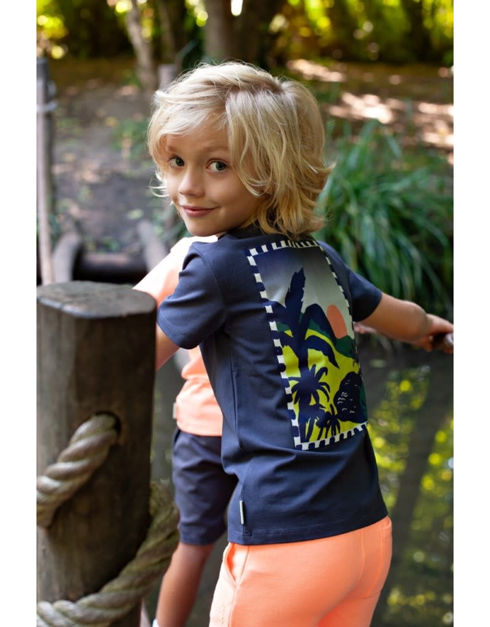 Sturdy T-shirt - Lagoon Legends Indigo