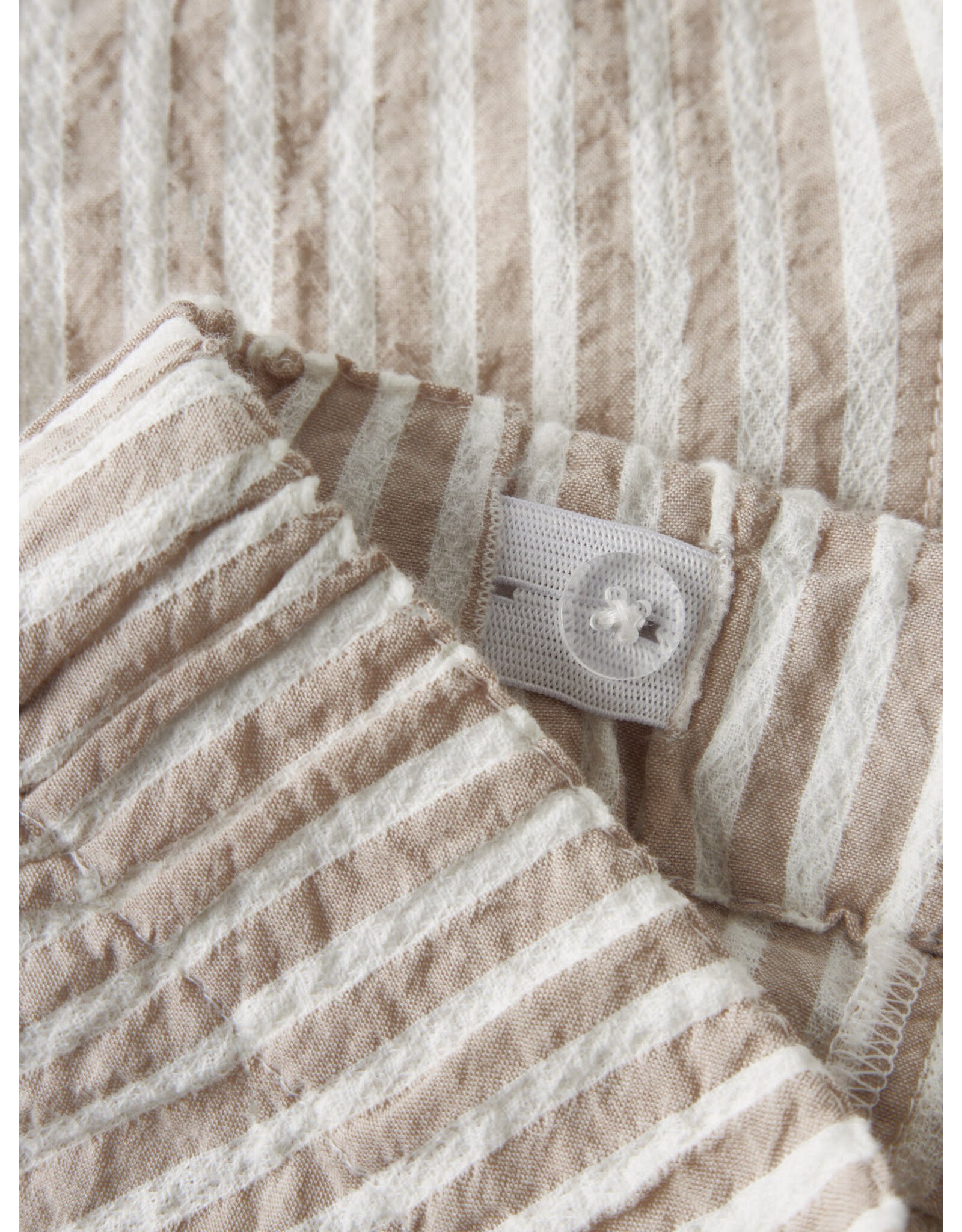 Name it NMMFEDENIS SHORTS Chateau Gray CLOUD DANCER