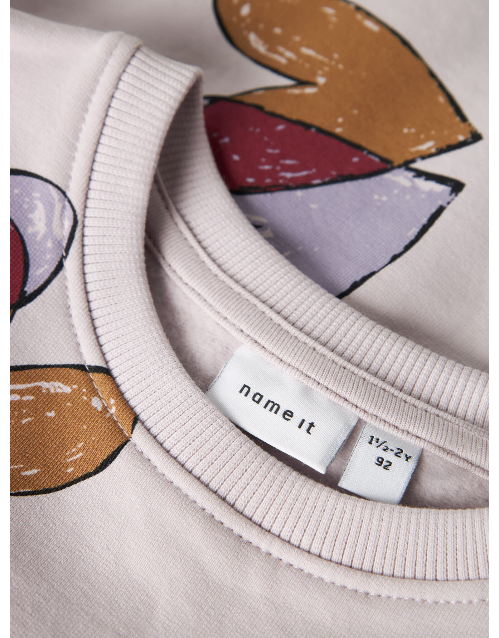 Name it NMFTEART LS NREG SWEAT BRU Lilac Marble