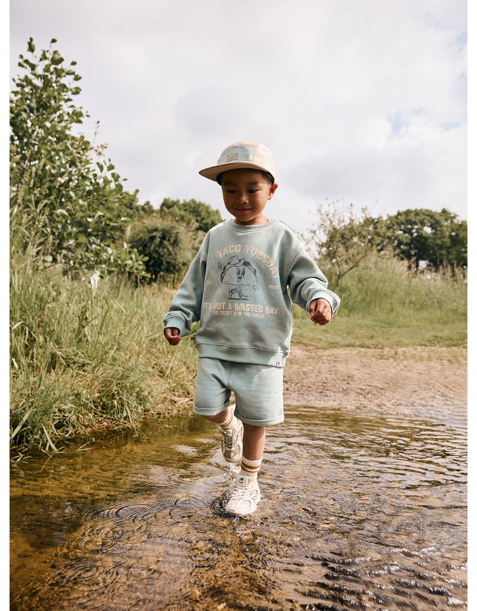 Daily7 Oversized Sweater Print Green Milieu