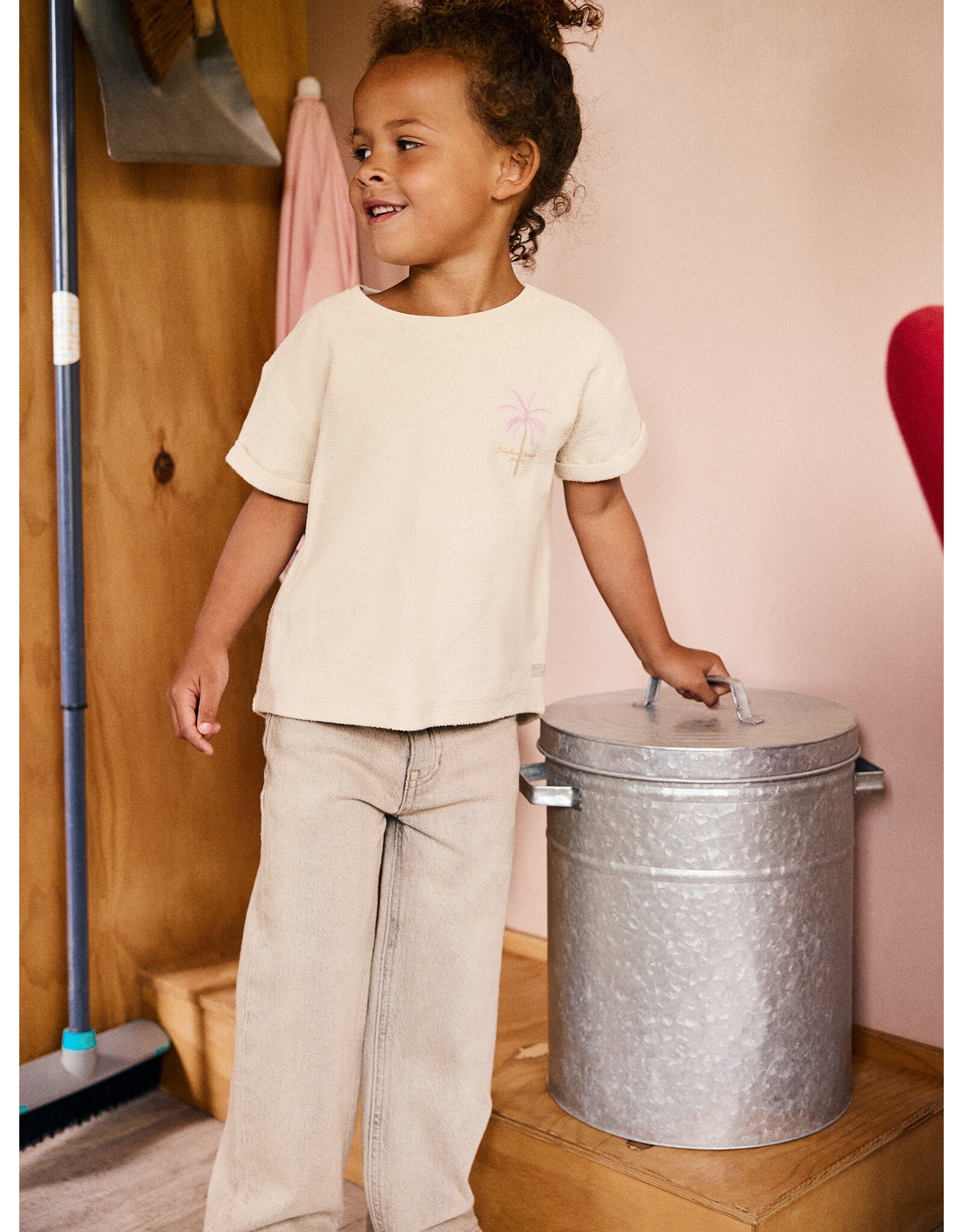 Daily7 T-shirt Backprint - Sandshell ss26