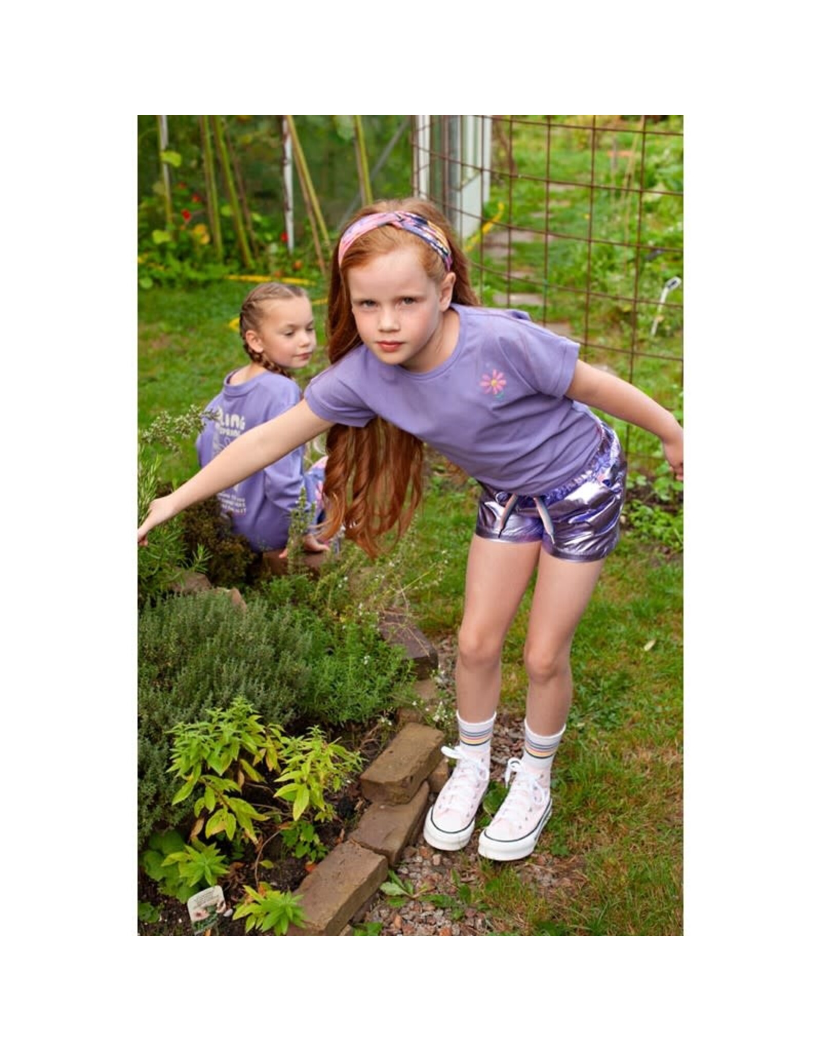 Jubel T-shirt met backprint - Rolling in to Spring Paars