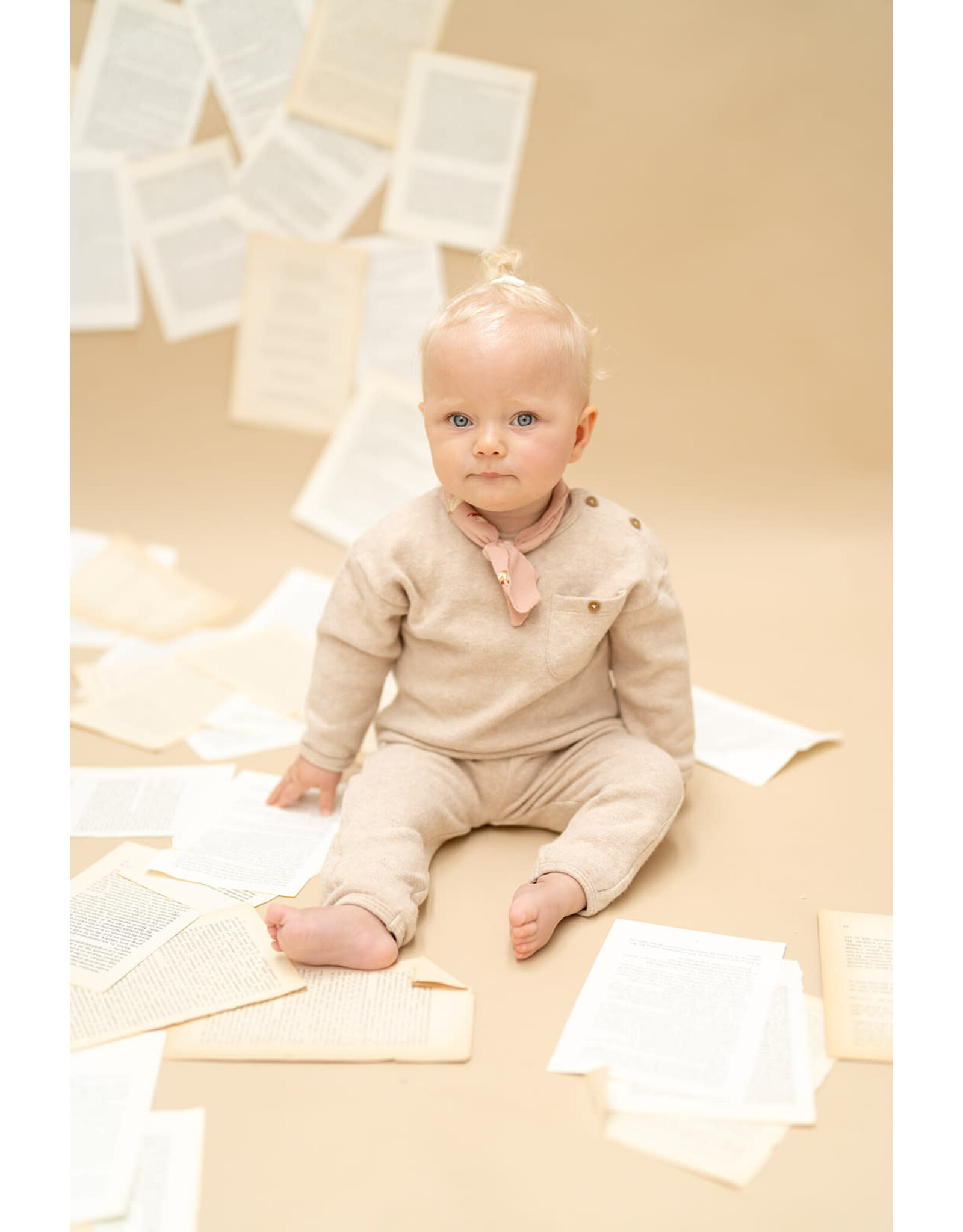 A Tiny Story baby pants Beige melange W26