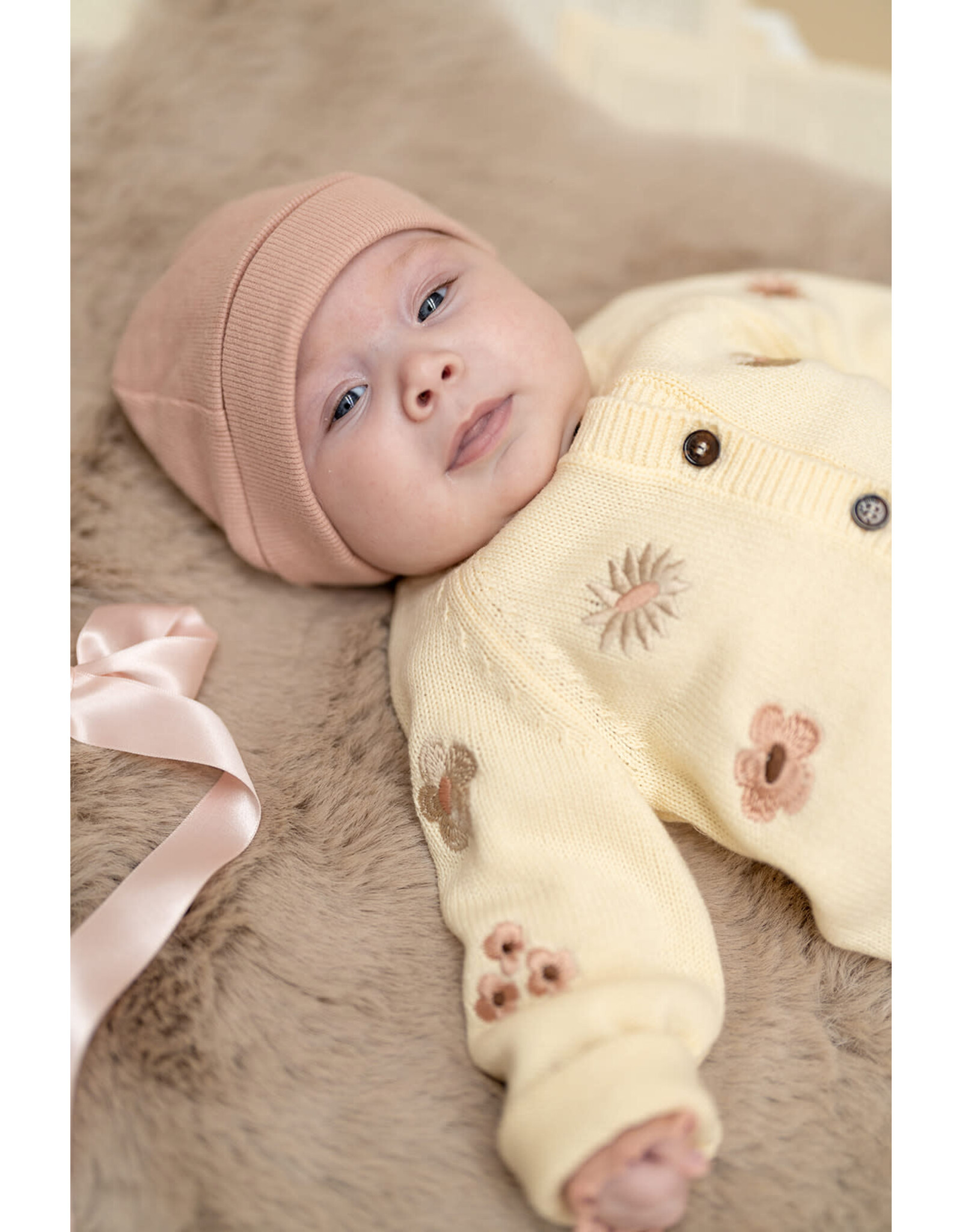 A Tiny Story baby hat Old pink W26