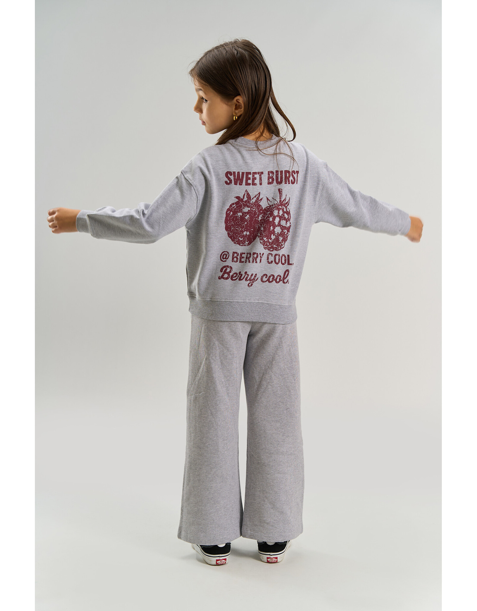 THE NEW TNVeris OS Sweatshirt Light Grey Melange