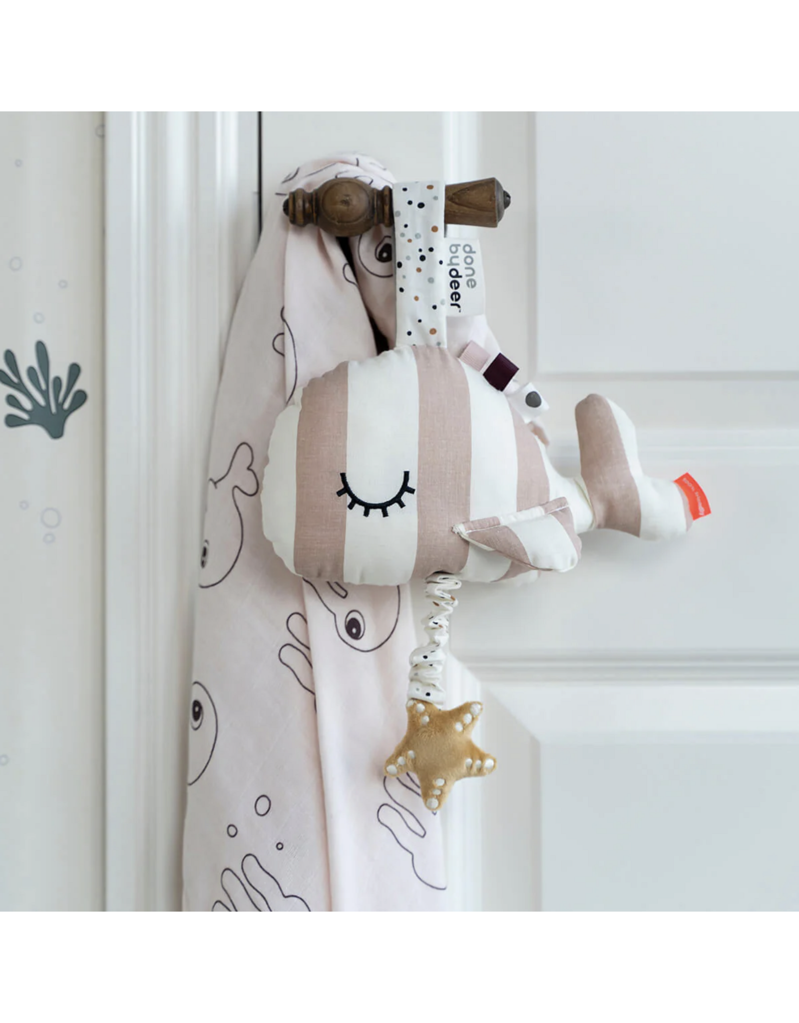 Done by Deer Musical toy Wally Powder