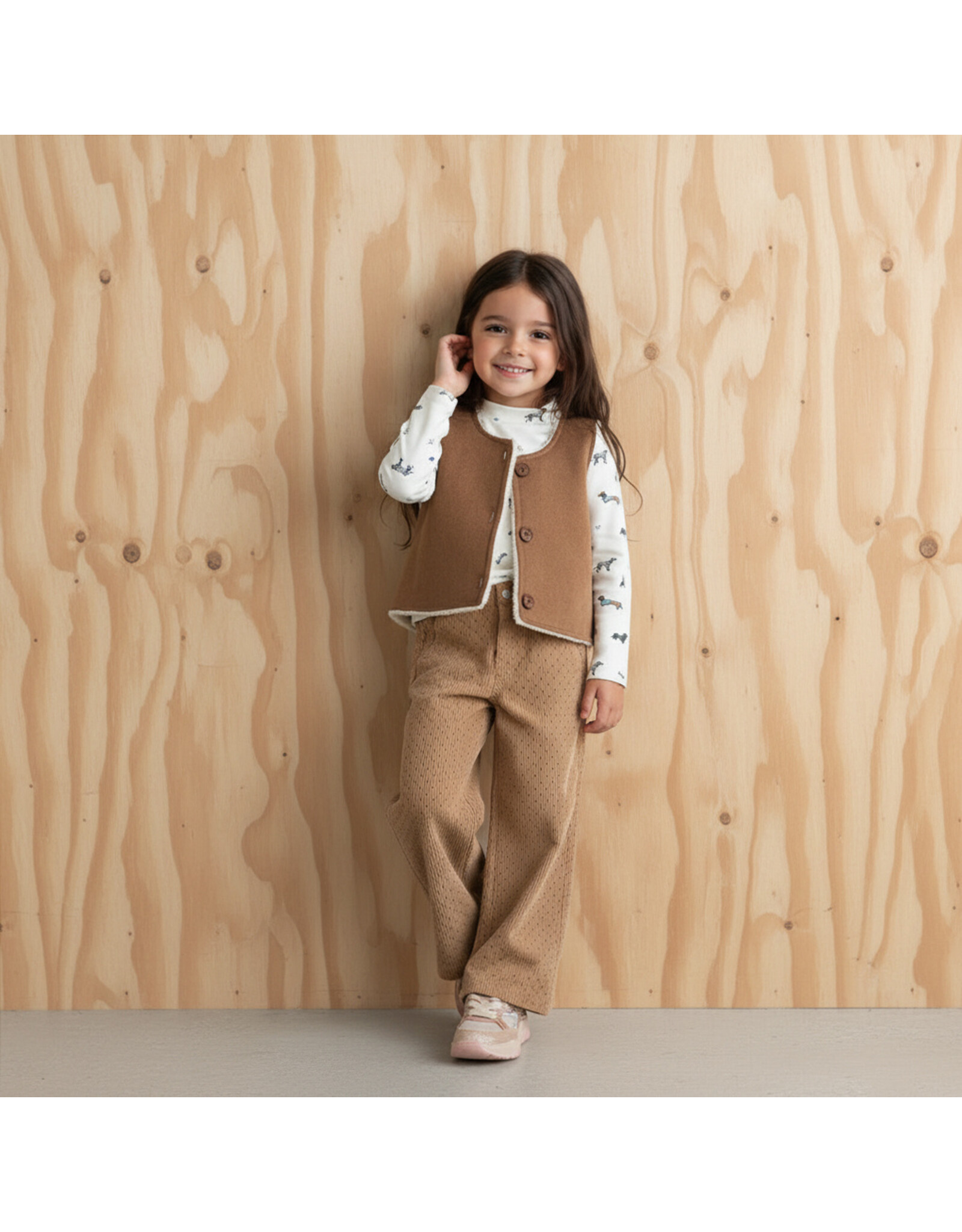 Someone OFELIA-SG-13-Q BROWN