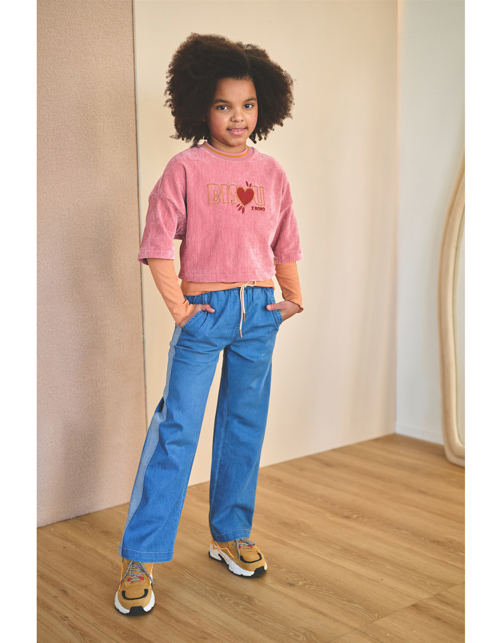 Nono Kaily Oversized Velvet Top Half Sleeve with Bisou Embro Sunset Pink