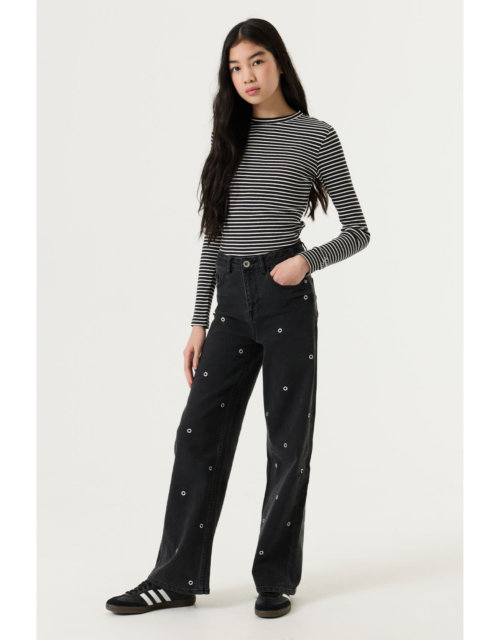 Garcia V262522_girls pants medium used