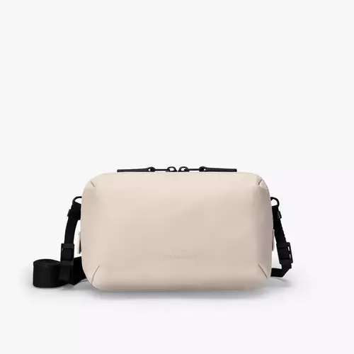 Ucon Acrobatics Ando Medium Lotus Light Sand Bum Bag