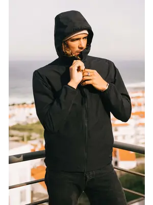 Scandinavian Edition Hood Onyx Jas
