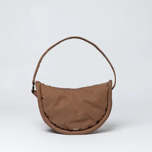 Sandqvist Curve Crossbody Round S Dark Taupe Borsa a tracolla Sandqvist Curve Crossbody Round S Dark Taupe Borsa a tracolla