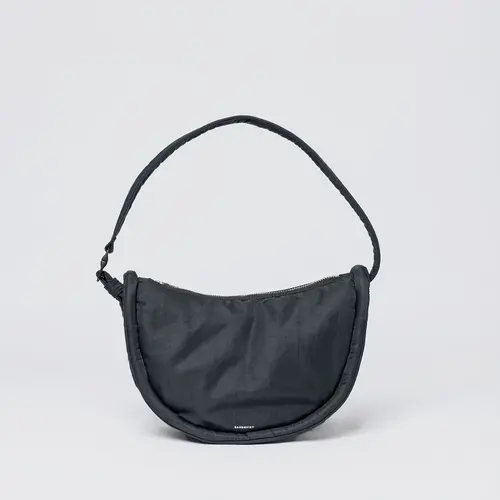 Sandqvist Curve Crossbody Round S Black Borsa a tracolla Sandqvist Curve Crossbody Round S Black Borsa a tracolla