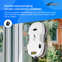 Fensterputzer Evert mit Wasserstrahl