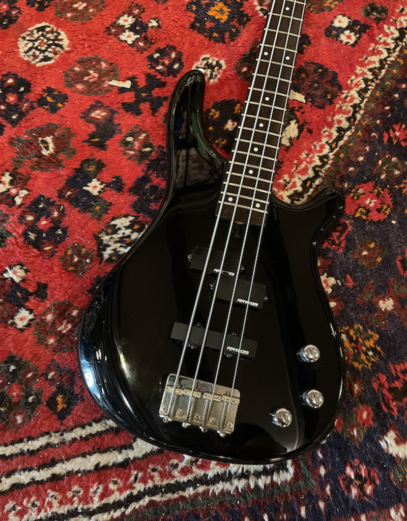 Fernandes Fernandes Revolver bass made in Japan | Occasion