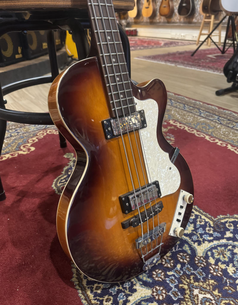 höfner Höfner Ignition club bass sunburst | Occasion