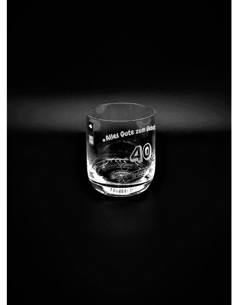Leonardo Genieße Deinen Whiskey aus dem einzigartigen Whiskeyglas mit persönlicher Gravur!
