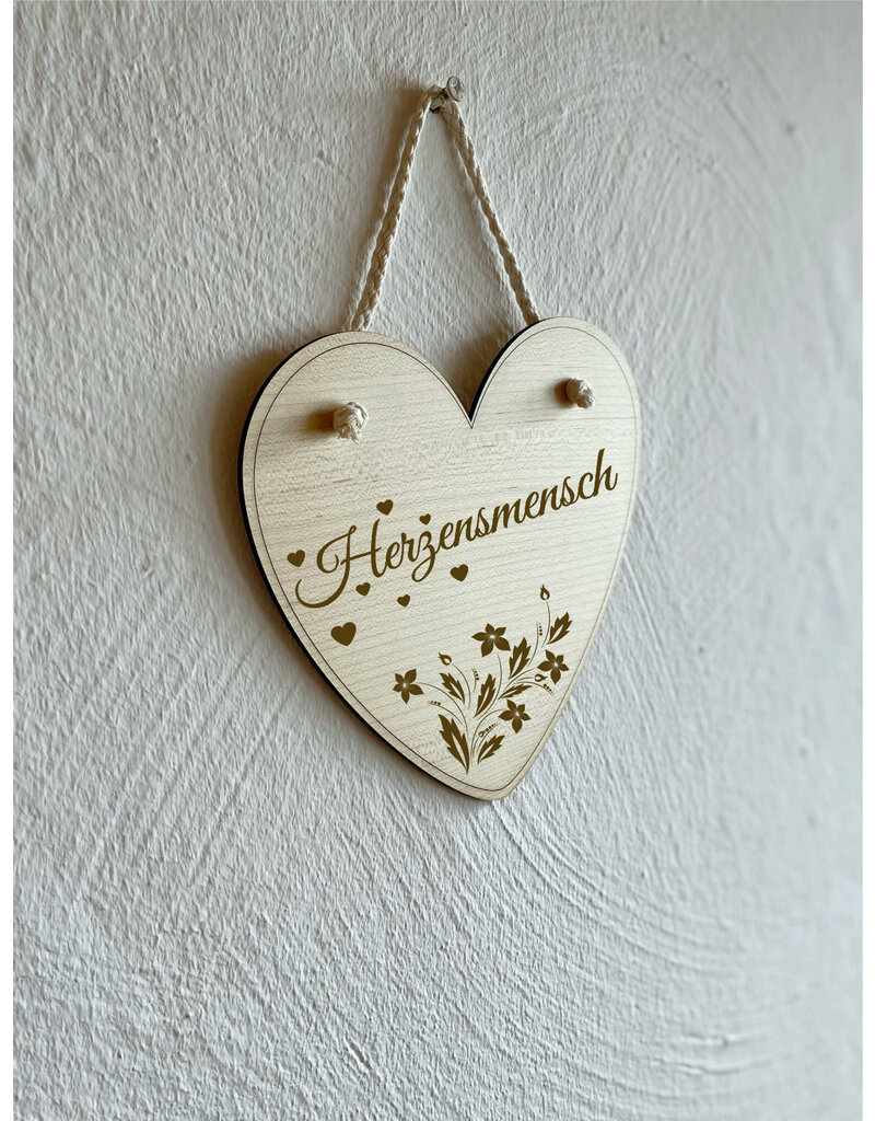 KS Laserdesign Das Deko Herz zum Hängen mit Gravur eignet sich hervorragend als Geschenkidee für deinen Herzensmenschen!