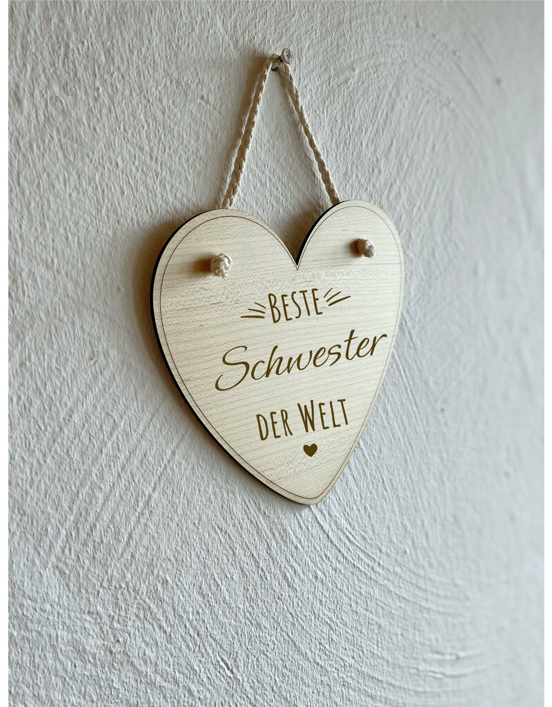 KS Laserdesign Das Deko Herz zum Hängen mit Gravur eignet sich hervorragend als Geschenkidee für die beste Schwester!