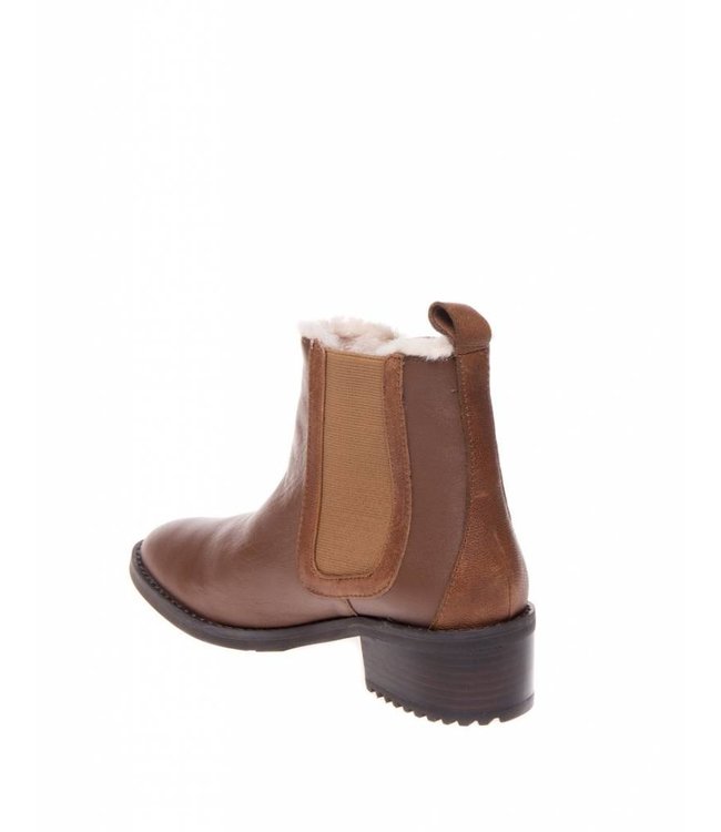 EMU AUSTRALIA Emu Australia