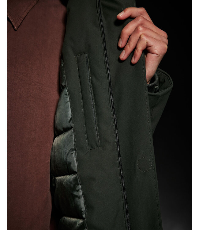 ELVINE Elvine Jeffrey 330954 Shelter Green men