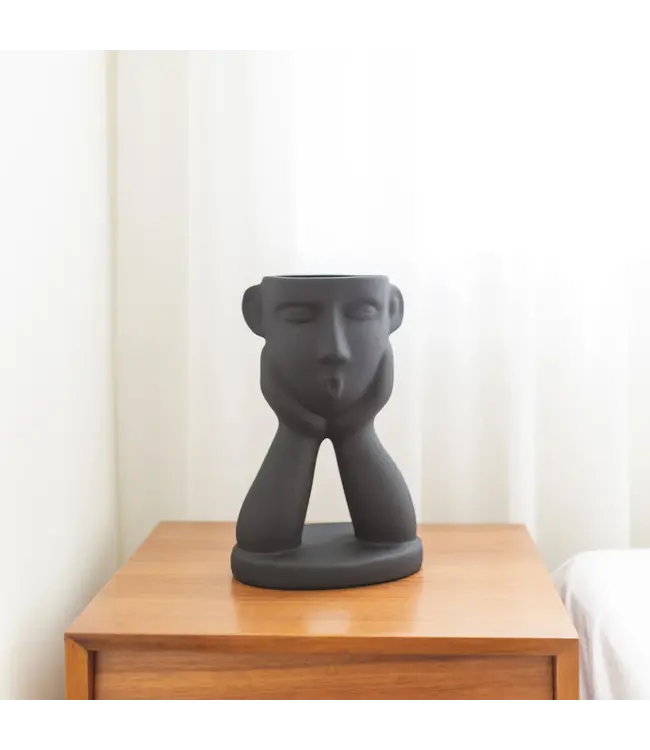 Oito Atelier Gezicht Met Twee Handen Zwart Vaas