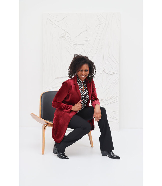 HELENA HART Helena Hart 7470Milo Top Just Print Milo Wine