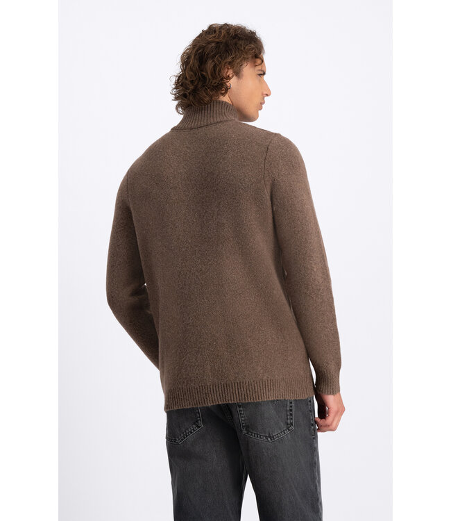 LAW OF THE SEA Law of the Sea Lamar Fallen Rock Law-10281-713