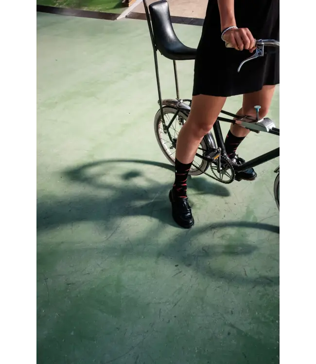 ALFREDO GONZALES Alfredo Gonzales Red Peppers AG-SK-PEP-01 Black